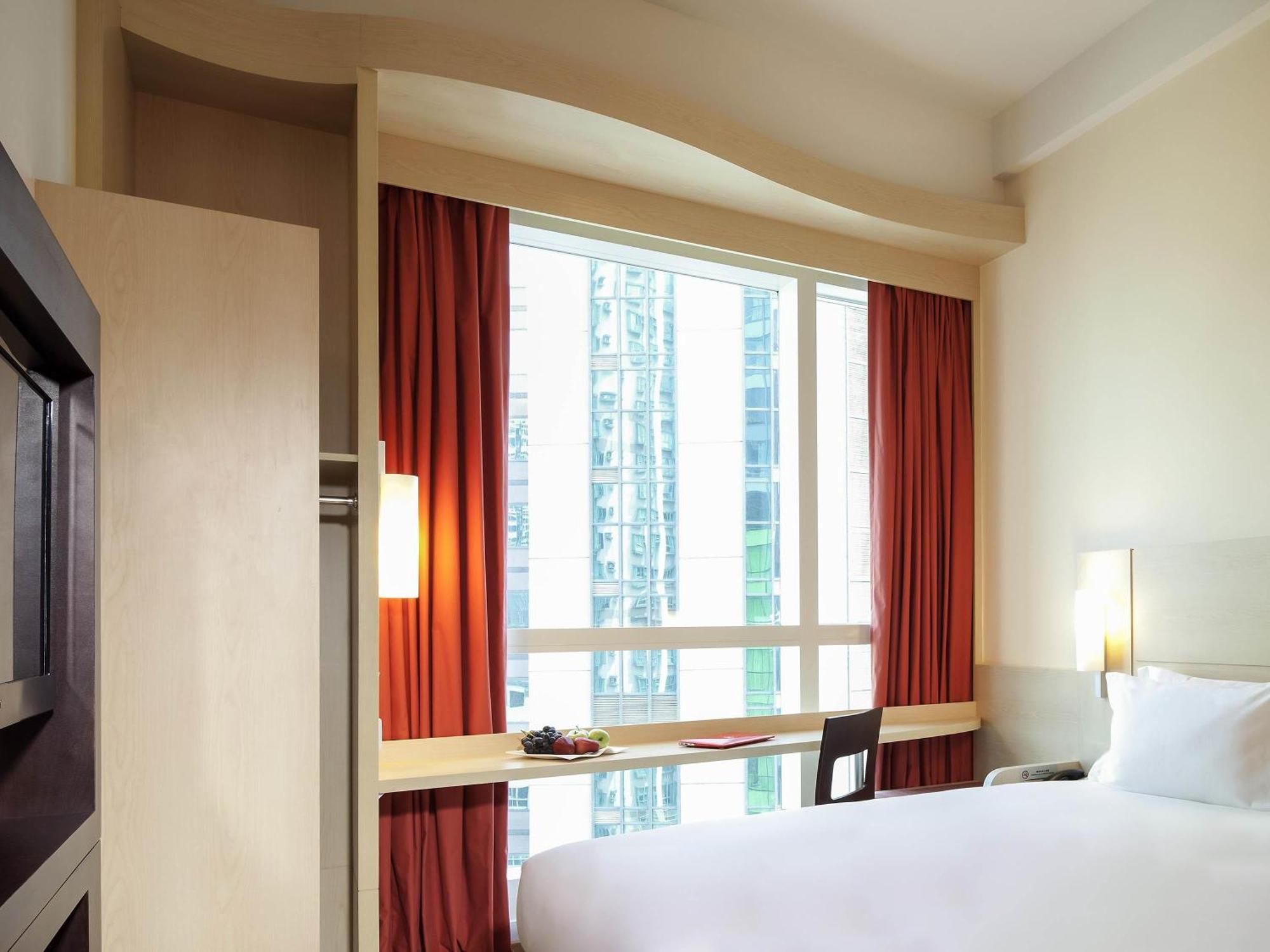 Chambre Lit Queen-Size Standard - Vue sur Ville